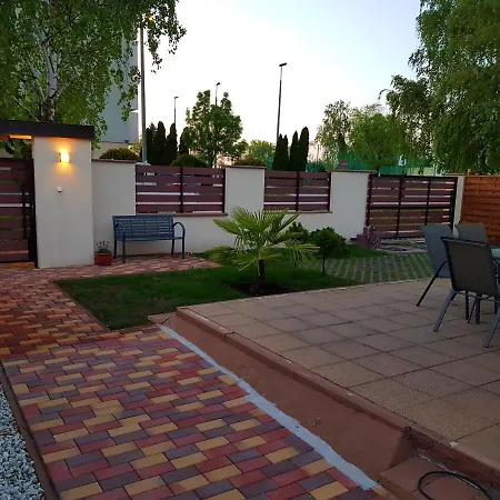 Napsugár B Apartmán *